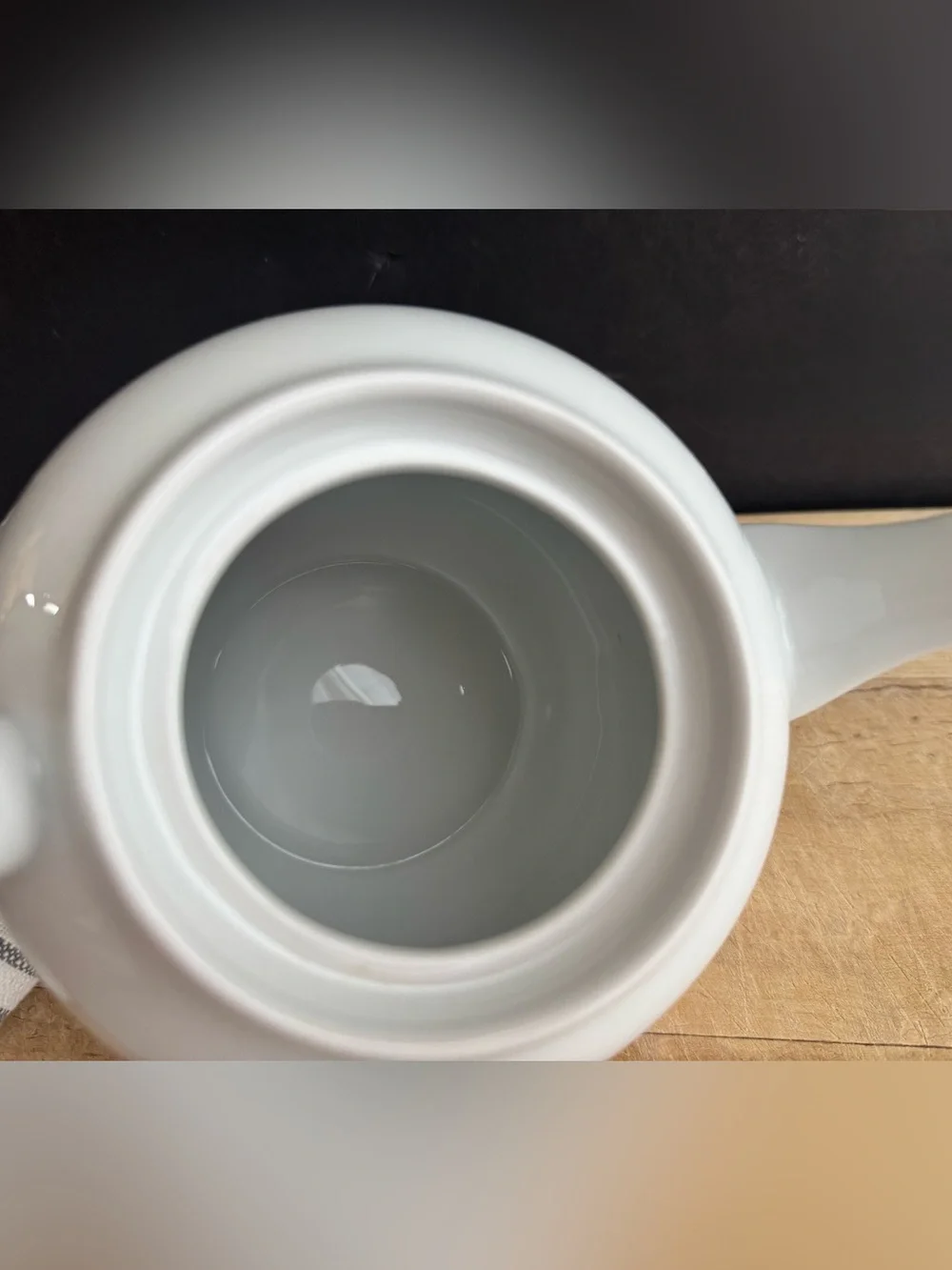 Vintage Pillivuyt French Porcelain 4-cup (1 qt) White Teapot